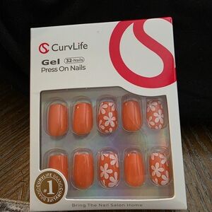 Gel Press-On Nails in Floral Orange